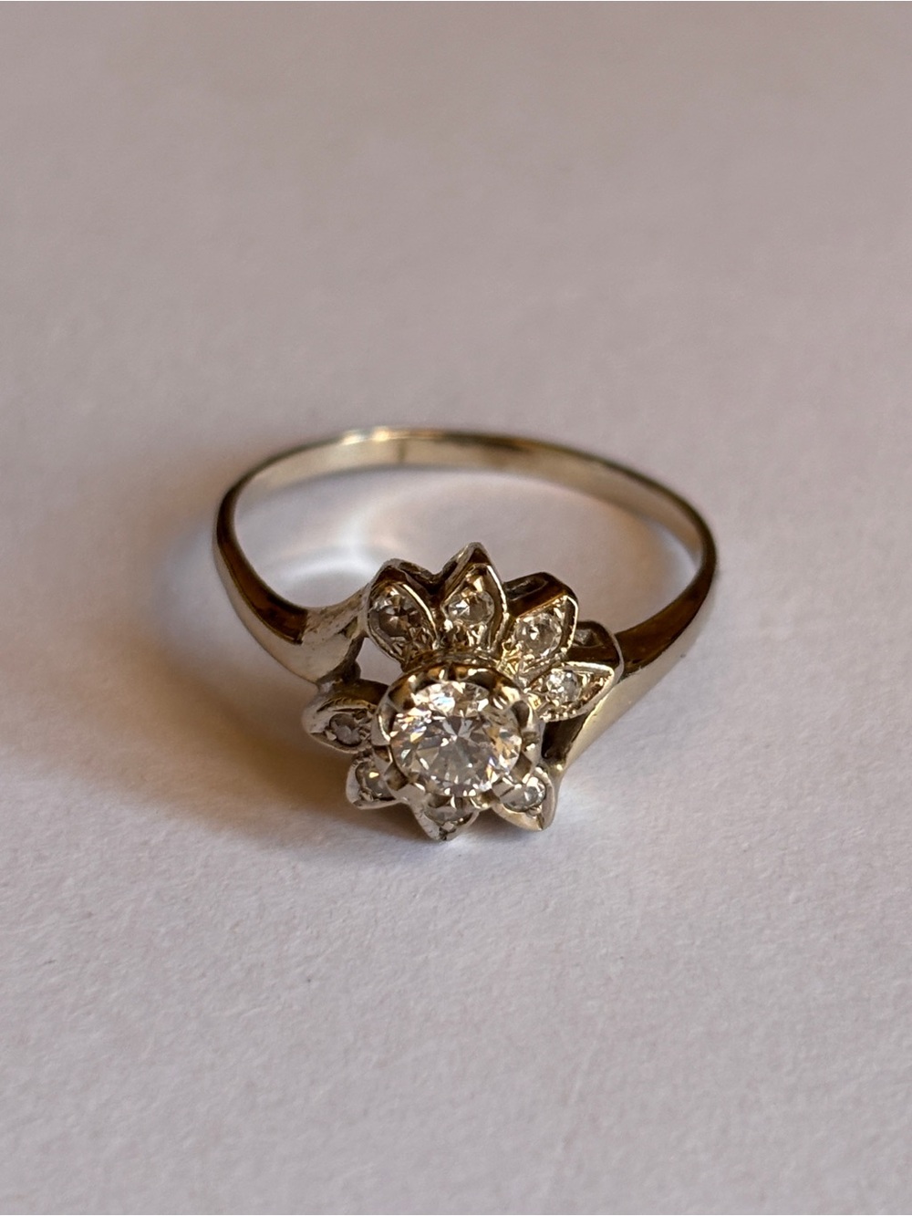 Elegant Silver Floral Halo Ring with Clear Stones